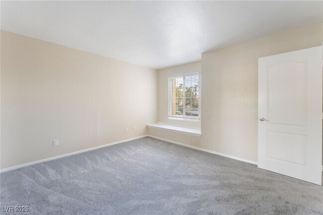Building Photo - 3145 E Flamingo Rd