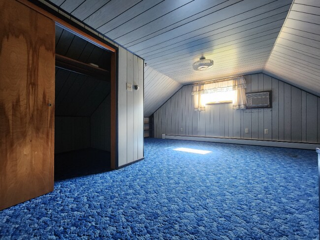 Building Photo - 205 Indiana Rd