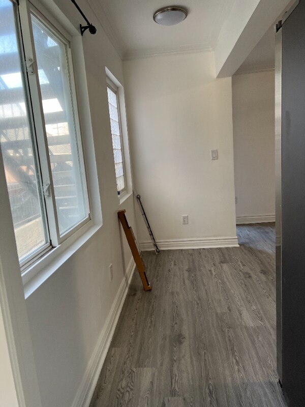 Building Photo - 6107 Romaine