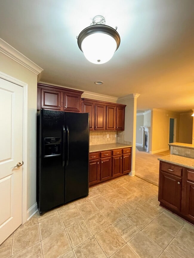 Building Photo - 57 NW Moore Farm Cir