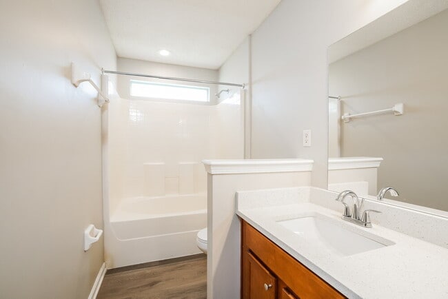 Building Photo - 2680 Creek Ridge Dr