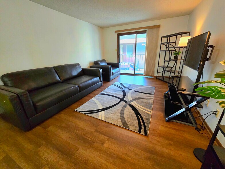 Building Photo - 3034 SW Lydia Ave