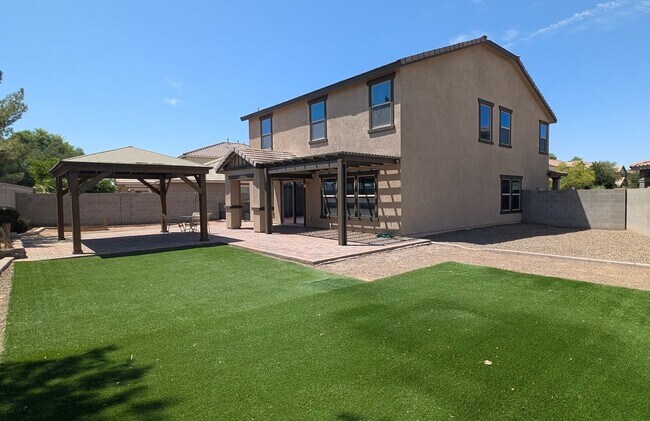 Building Photo - 4 Bedroom + Den Home in the Cameron Ranch ...
