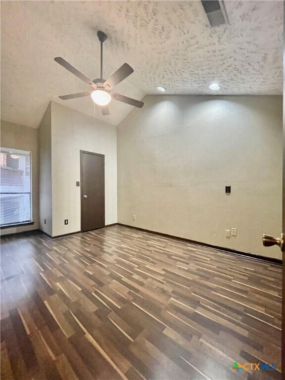 Building Photo - 430 Lindsey St