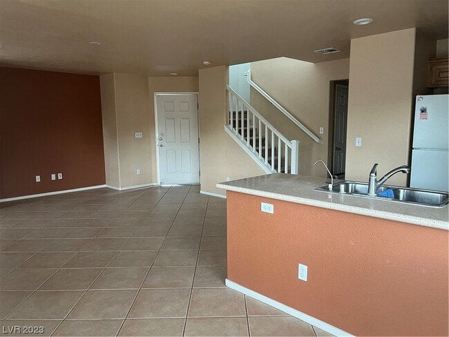 Building Photo - 1991 Sundown Canyon Dr