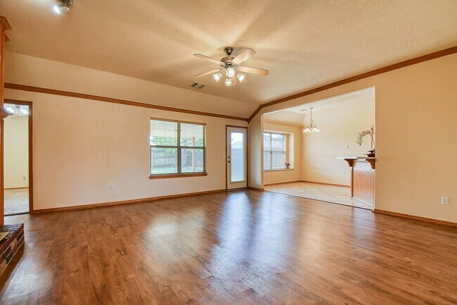 Building Photo - 1628 SW 31st Terrace