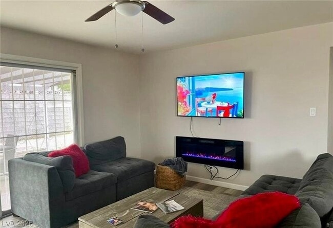 Building Photo - 6401 Evergreen Ave