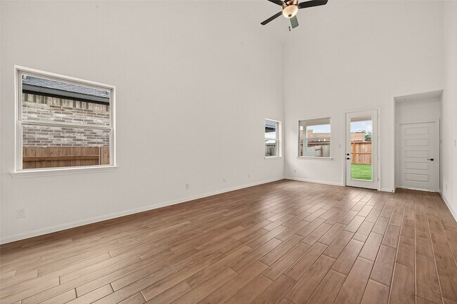 Building Photo - 7327 Blue Gentiana Ln