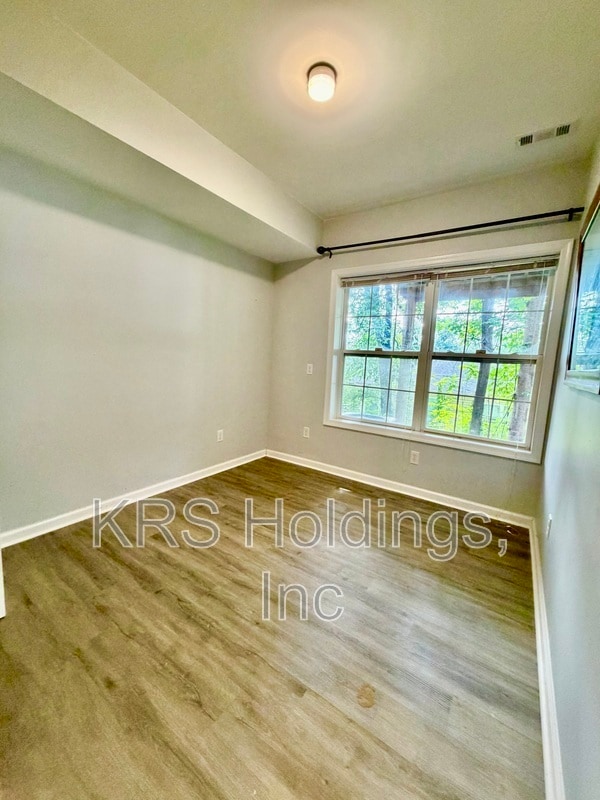 Building Photo - 1023 Carrington Pl