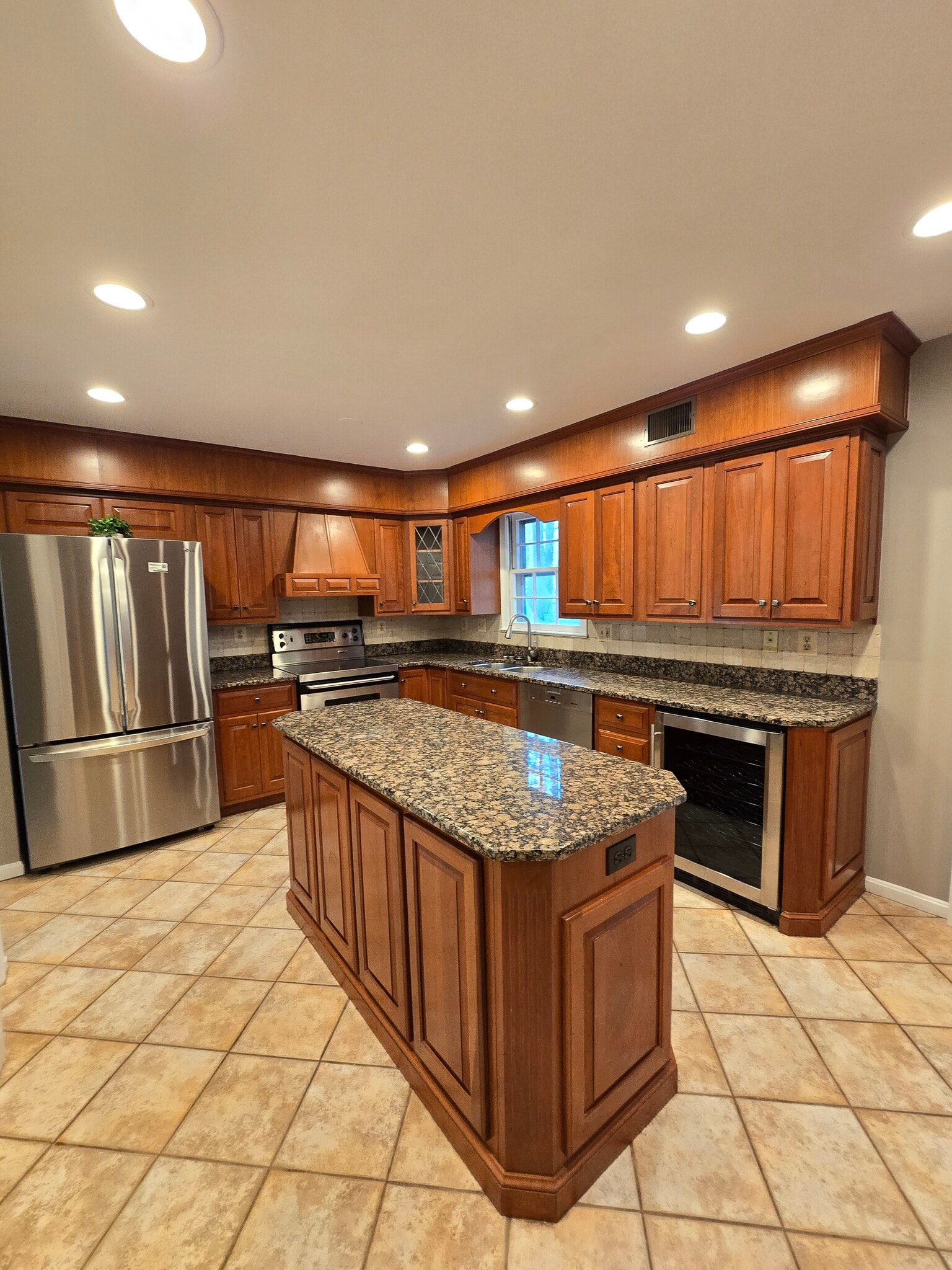 Building Photo - 5515 Cheshire Meadows Way