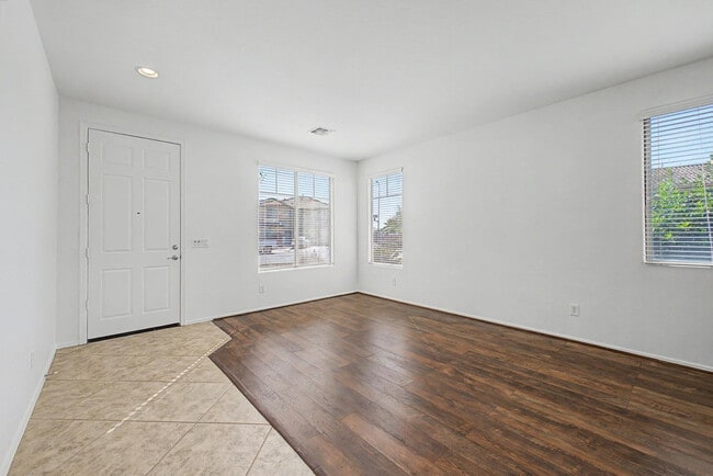 Building Photo - 6630 W Harwell Rd E