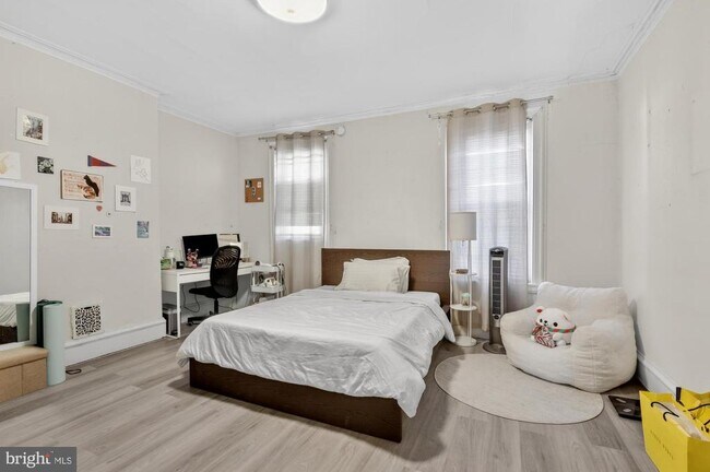 Building Photo - 4058 Irving St