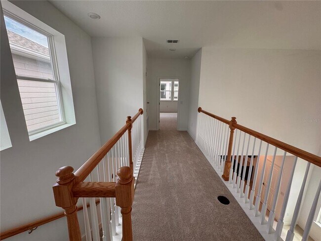 Building Photo - 14727 Field Daisy Dr