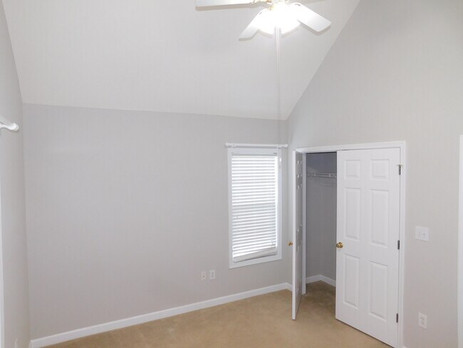Building Photo - 235 Harbor Landing Dr