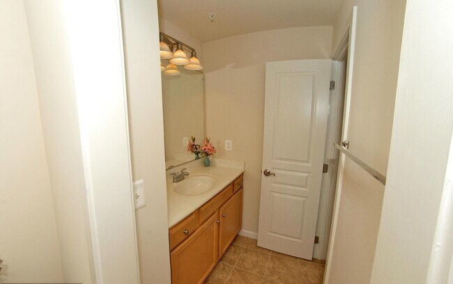 Building Photo - 3152 Blue Barn Way