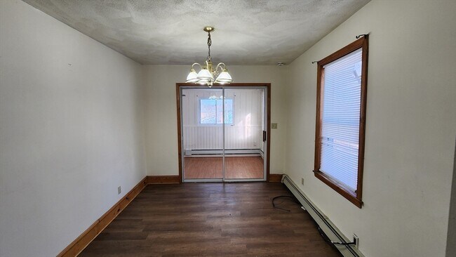 Building Photo - 91 Callender St