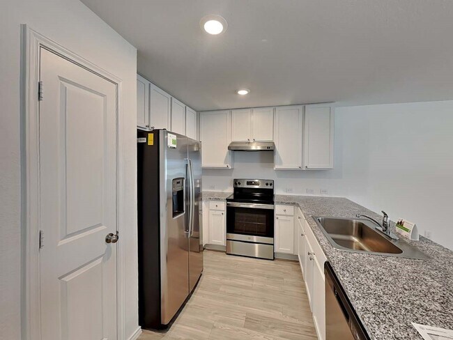 Building Photo - 171 Dodger Wy