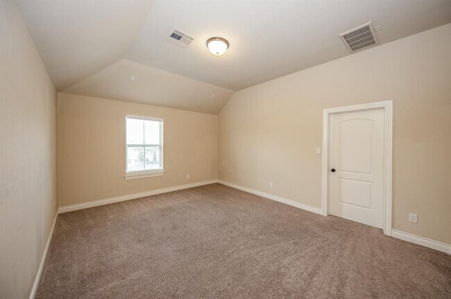 Building Photo - 27811 Bradford Ridge Dr