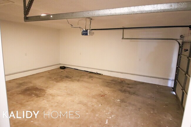 Building Photo - 1891 Lytal Ln