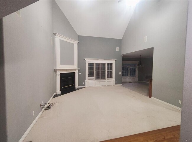 Building Photo - 2300 SW Penny Ln