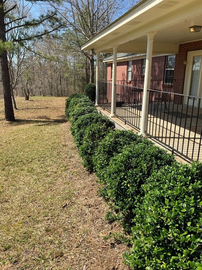 Building Photo - 971 Manningham Rd