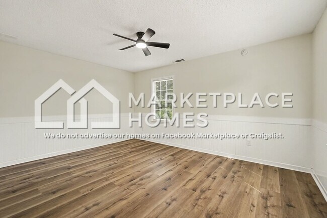 Building Photo - 4713 Shallow Ridge Rd NE