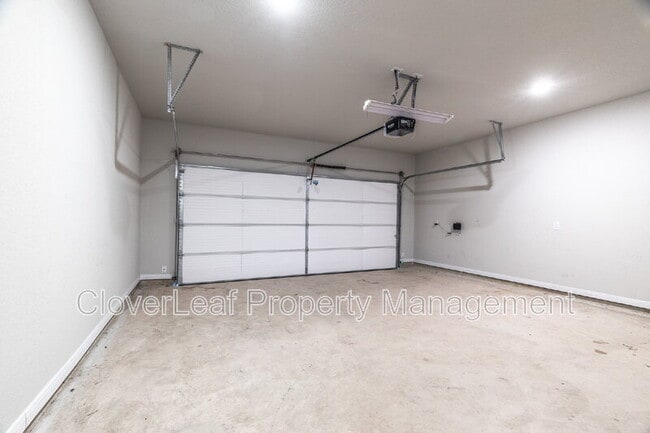 Building Photo - 311 Nespral Dr