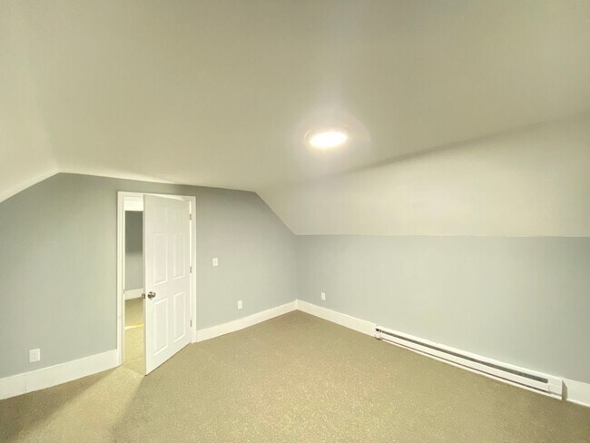 Building Photo - 10 Freeman Ct