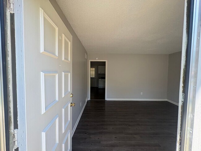 Building Photo - 5087 Blacksmith Dr
