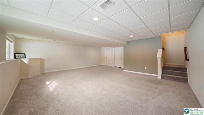 Building Photo - 358 Redclover Ln