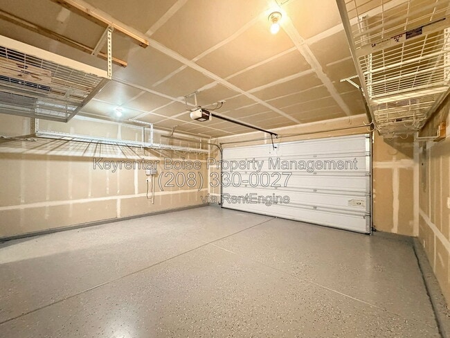 Building Photo - 650 E Whitney Ct