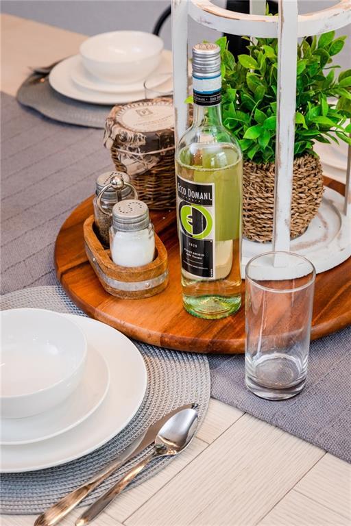 Building Photo - 1975 W Deane St