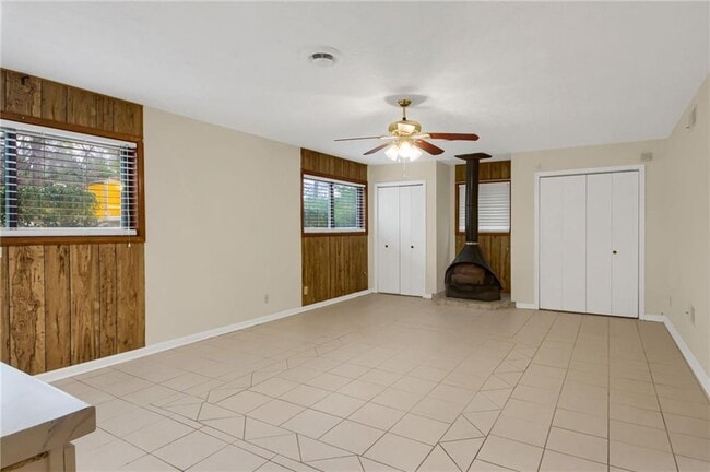 Building Photo - 1462 Ester Ct