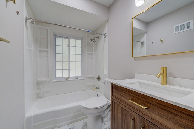 Building Photo - Brand New Renovated 2 bedroom in Arnold