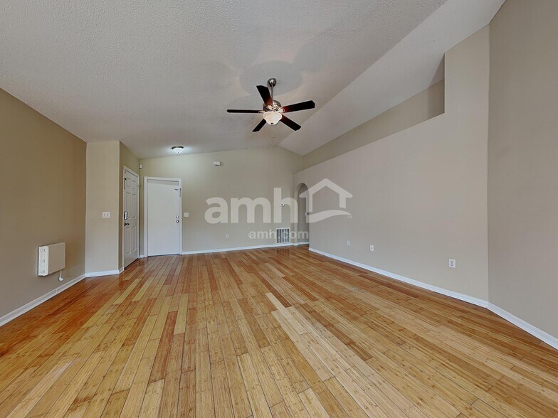 Building Photo - 30107 Rattana Ct