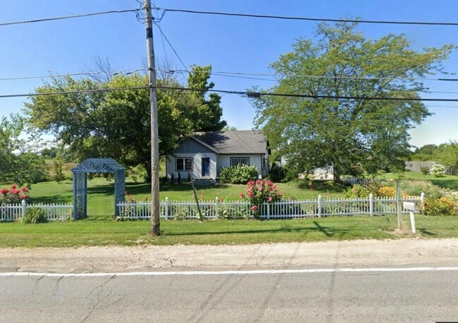 Building Photo - 4148 S Pipestone Rd