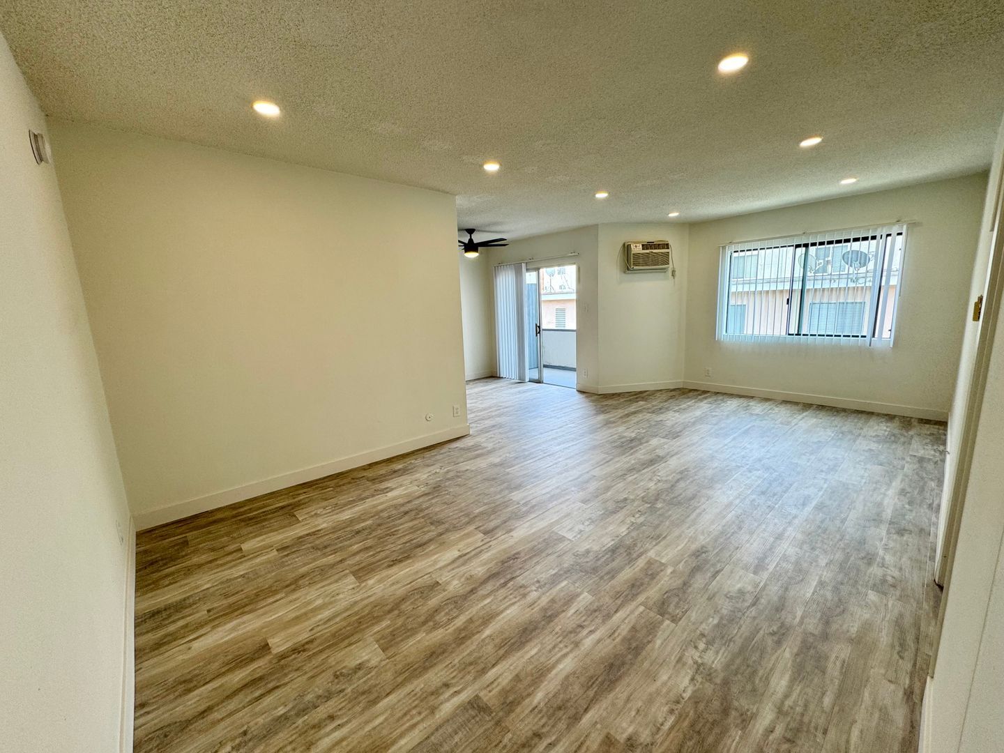 Building Photo - 3510 Clarington Ave