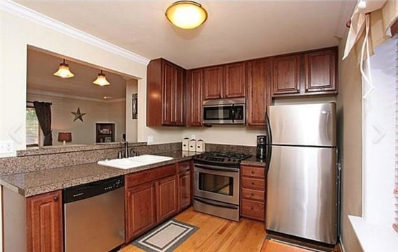 Building Photo - 920 Eudora St