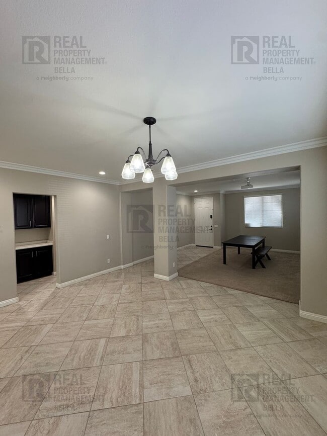 Building Photo - Gorgeous Murrieta Home with Main Floor Bedroom and Bathroom