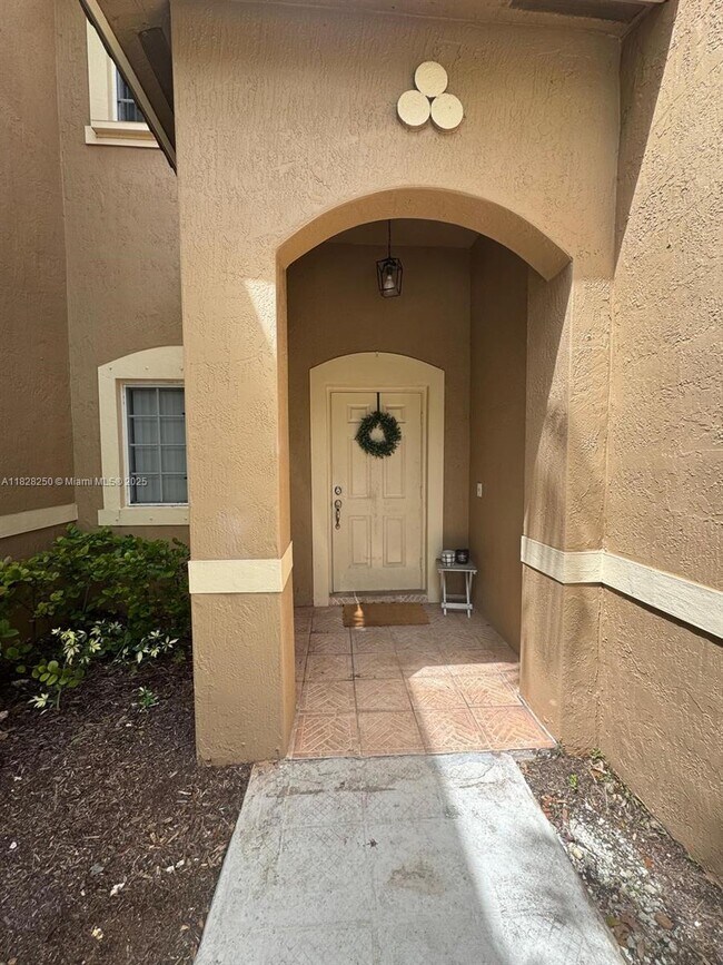Building Photo - 8583 SW 214th Terrace