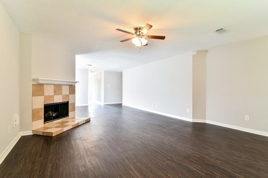Building Photo - 16114 Purpleridge Ct