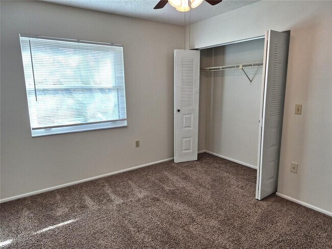 Building Photo - 114 Meadow Ln