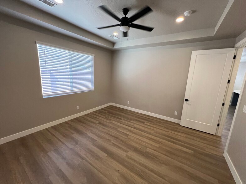 Building Photo - 2213 W 320 S