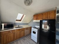 Building Photo - 144 Franklin St