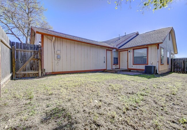 Building Photo - 8118 West Gate Blvd