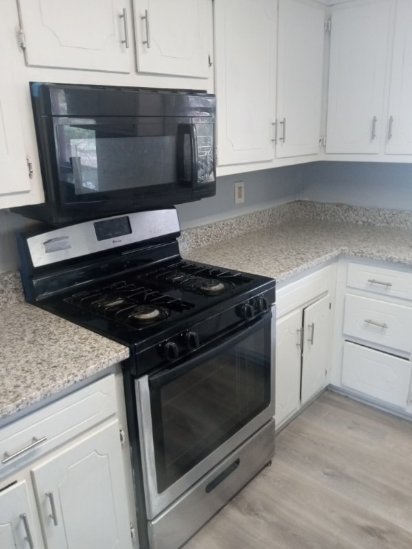 Building Photo - 799 Sage Ln NW