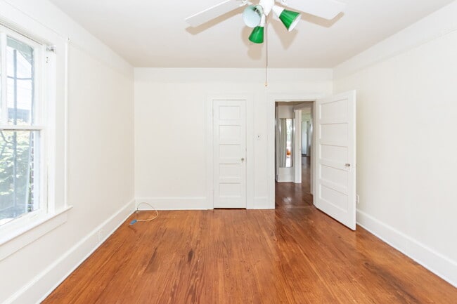 Building Photo - 25 8th Ave