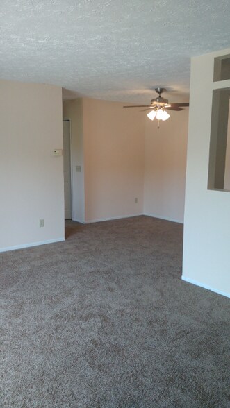 Building Photo - 5981 Margie Cir SW