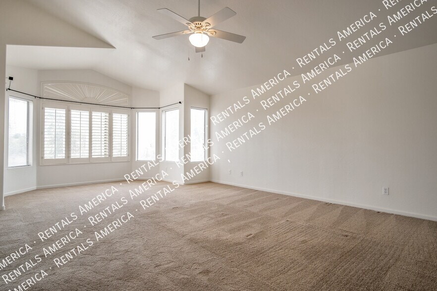 Building Photo - 2631 S Leonard Pl