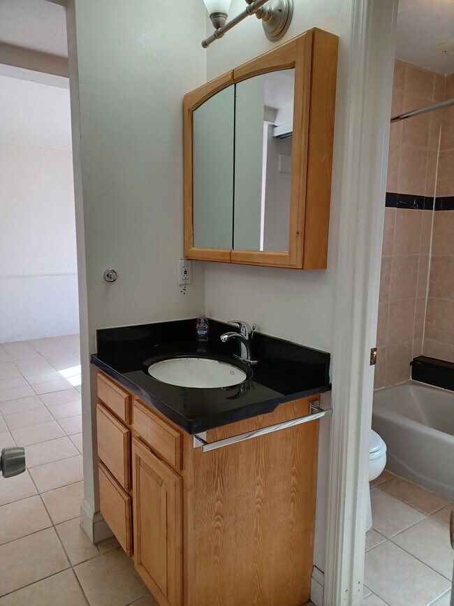 Studio Sink - 31 Victoria St